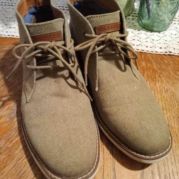 Tommy Hilfiger Men's Taupe Chukka Boots - Picture 1 of 7